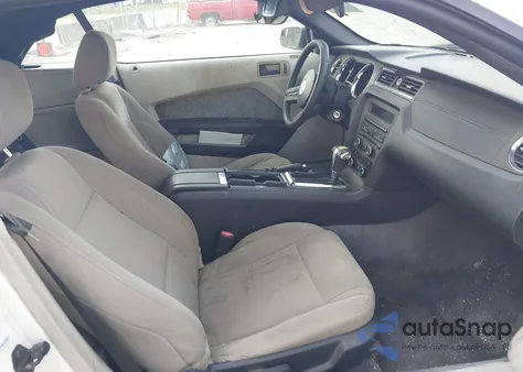 2011 Ford Mustang V6 из США, поврежденный, VIN 1ZVBP8EM7B5129077